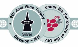 Plata Asia Wine Trophy copia Plata Asia Wine Trophy copia